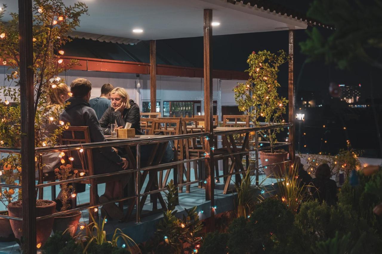 Nepalaya Hotel Katmandou Extérieur photo