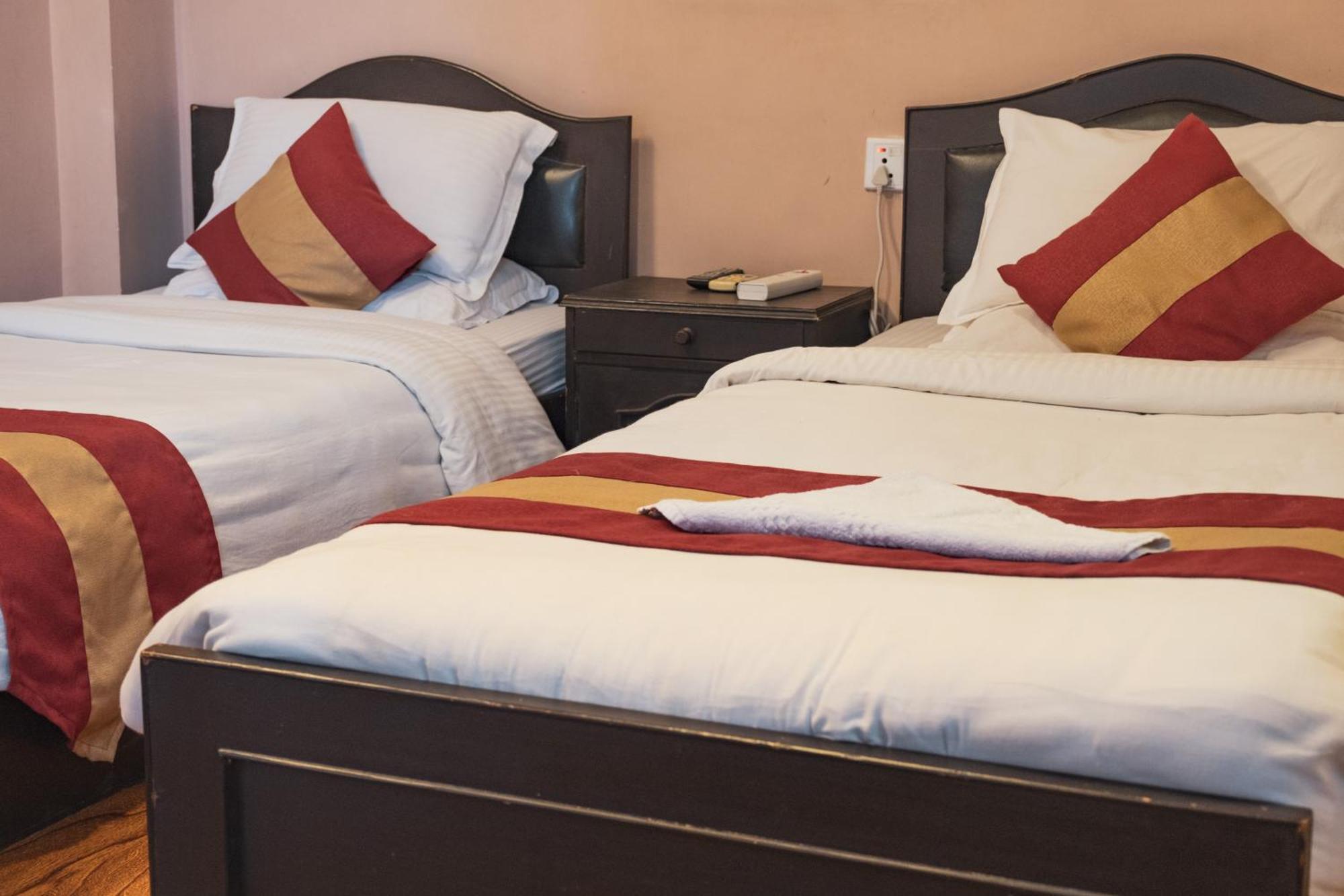 Nepalaya Hotel Katmandou Extérieur photo